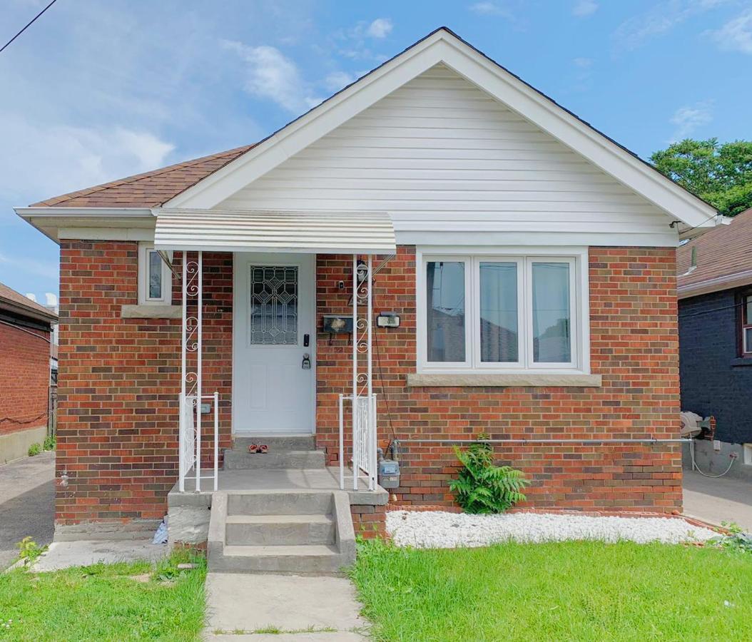 2B With Parking, 10Km To Toronto Downtown 호텔 외부 사진