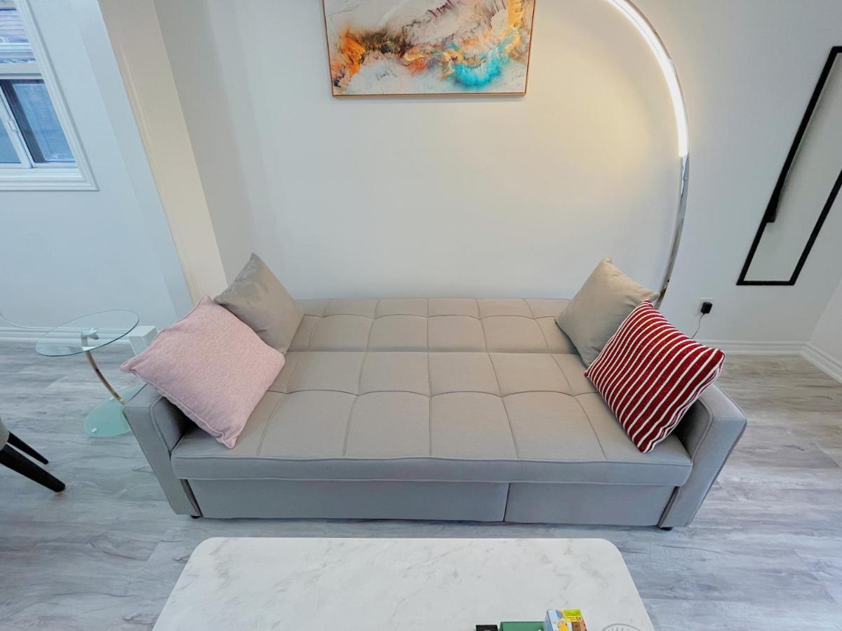 2B With Parking, 10Km To Toronto Downtown 호텔 외부 사진